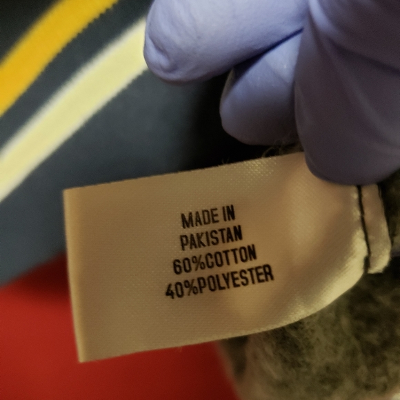 Authentic College-Product- Notre Dame pullover Hoody- Med-new with tags - Picture 9 of 10